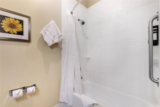 Images Best Western Plus Plaza by the Green