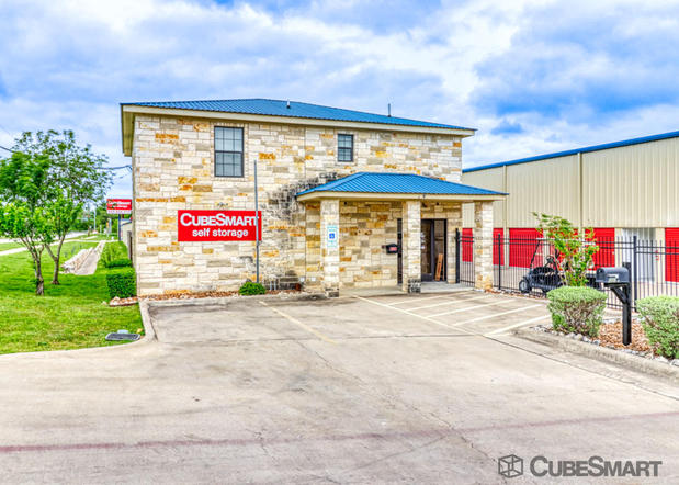 Images CubeSmart Self Storage