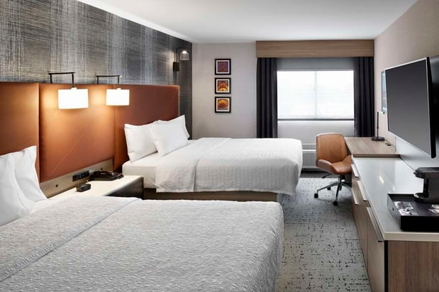 Images Hampton Inn Newark Airport