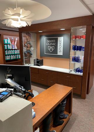 Images Mayo Clinic Store - Compression, Mastectomy and Wigs