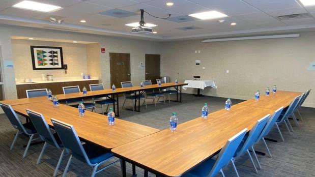 Images Holiday Inn Express & Suites Toledo South - Perrysburg, an IHG Hotel