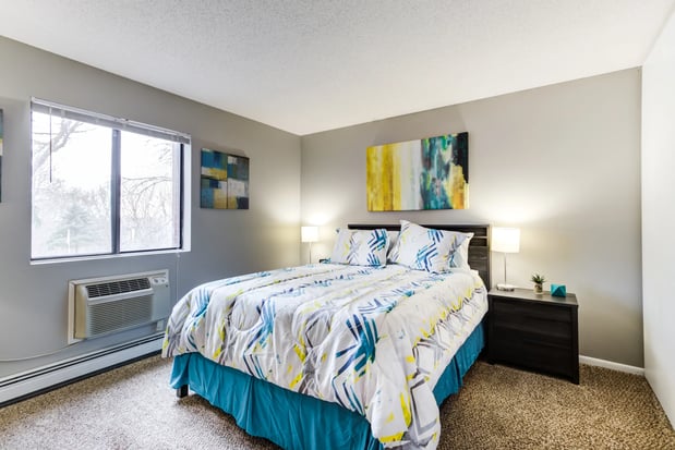 Images Twelve 501 Apartment Homes