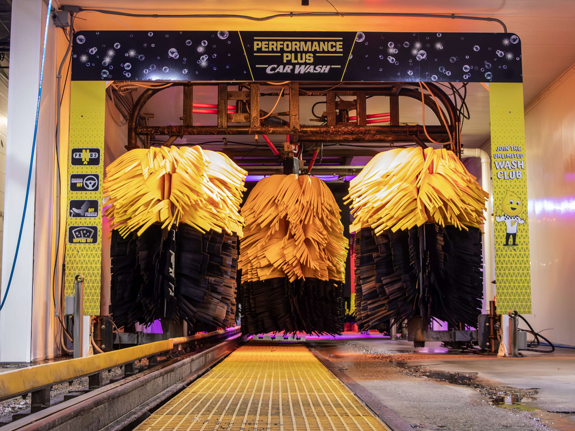 Performance Plus Car Wash of Charlotte - Wash Entrance