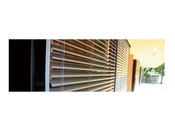 Bilder akutherm Bauelemente - Fenster | Türen | Sonnenschutz | Altbausanierung