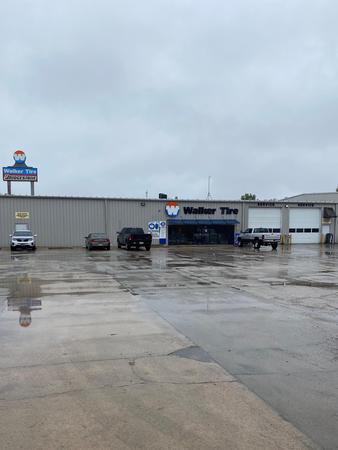 Images Walker Tire Point S - Closed