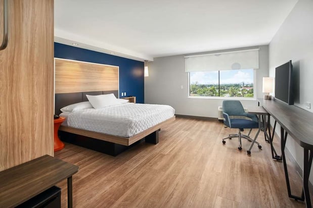 Images Tru by Hilton Ft. Lauderdale Airport