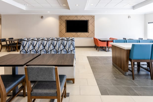 Images Holiday Inn Express & Suites Columbus at Northlake by IHG