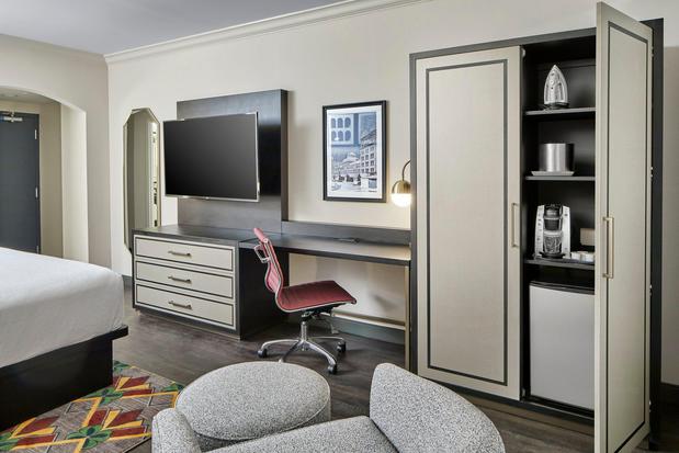 Images Hotel Indigo Cleveland Downtown by IHG