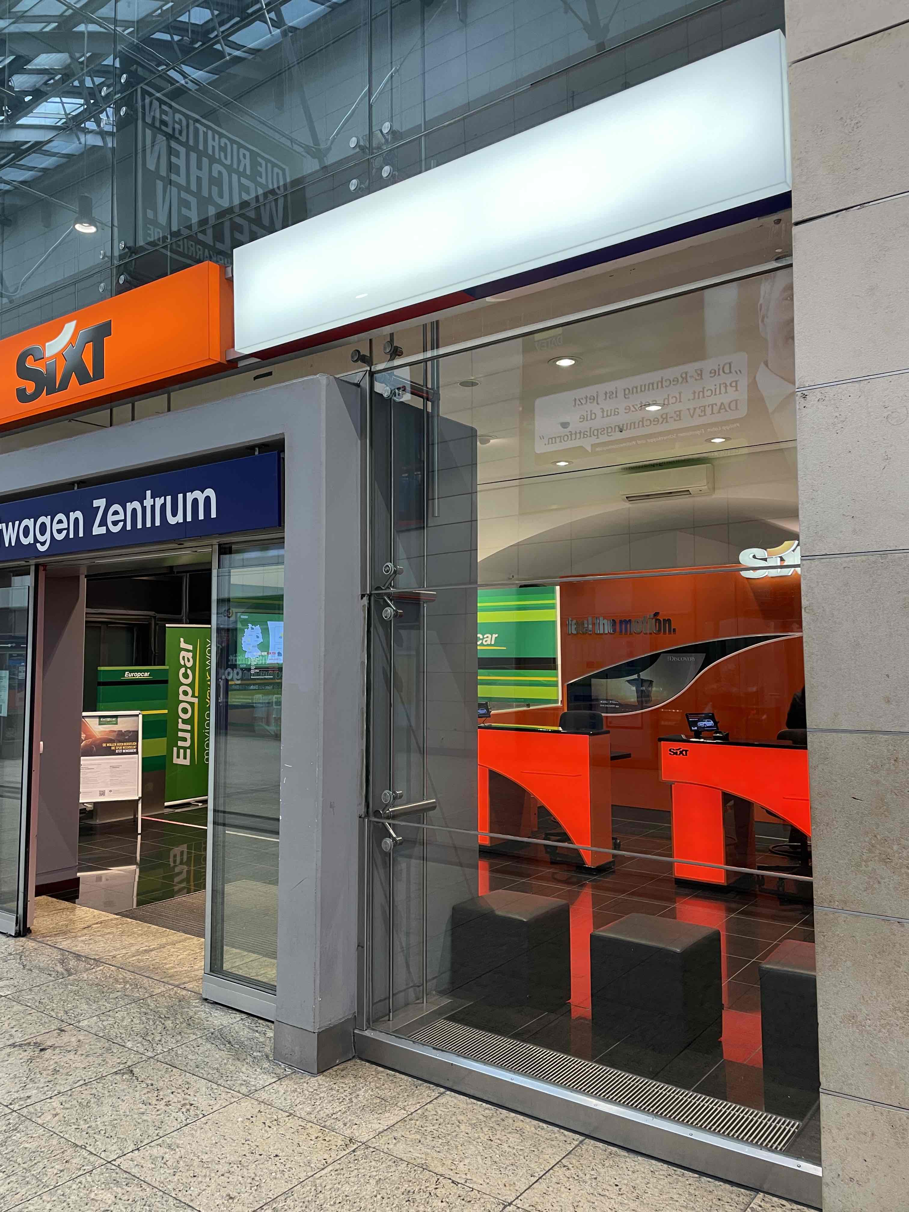 SIXT Autovermietung Köln Hauptbahnhof, Trankgasse 11 im Hbf in Köln