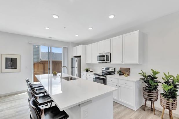 Images Arrive Longmont