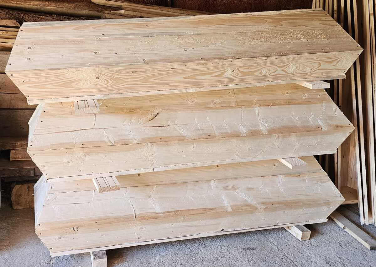 Sausinātas koka bruses karkasa ēku būvei
