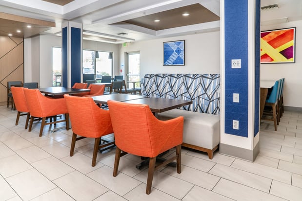 Images Holiday Inn Express & Suites San Diego Otay Mesa by IHG