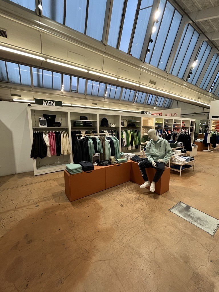 Lacoste Outlet Fashion Fish, Outlet Fashion Fish, Parkstrasse 1 in Schönenwerd