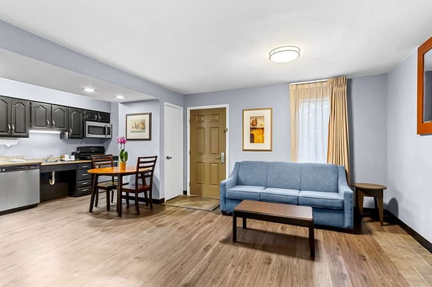 Images SureStay Studio by Best Western Pensacola