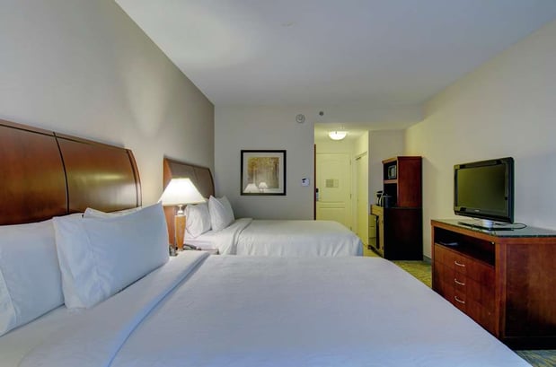 Images Hilton Garden Inn Norwalk