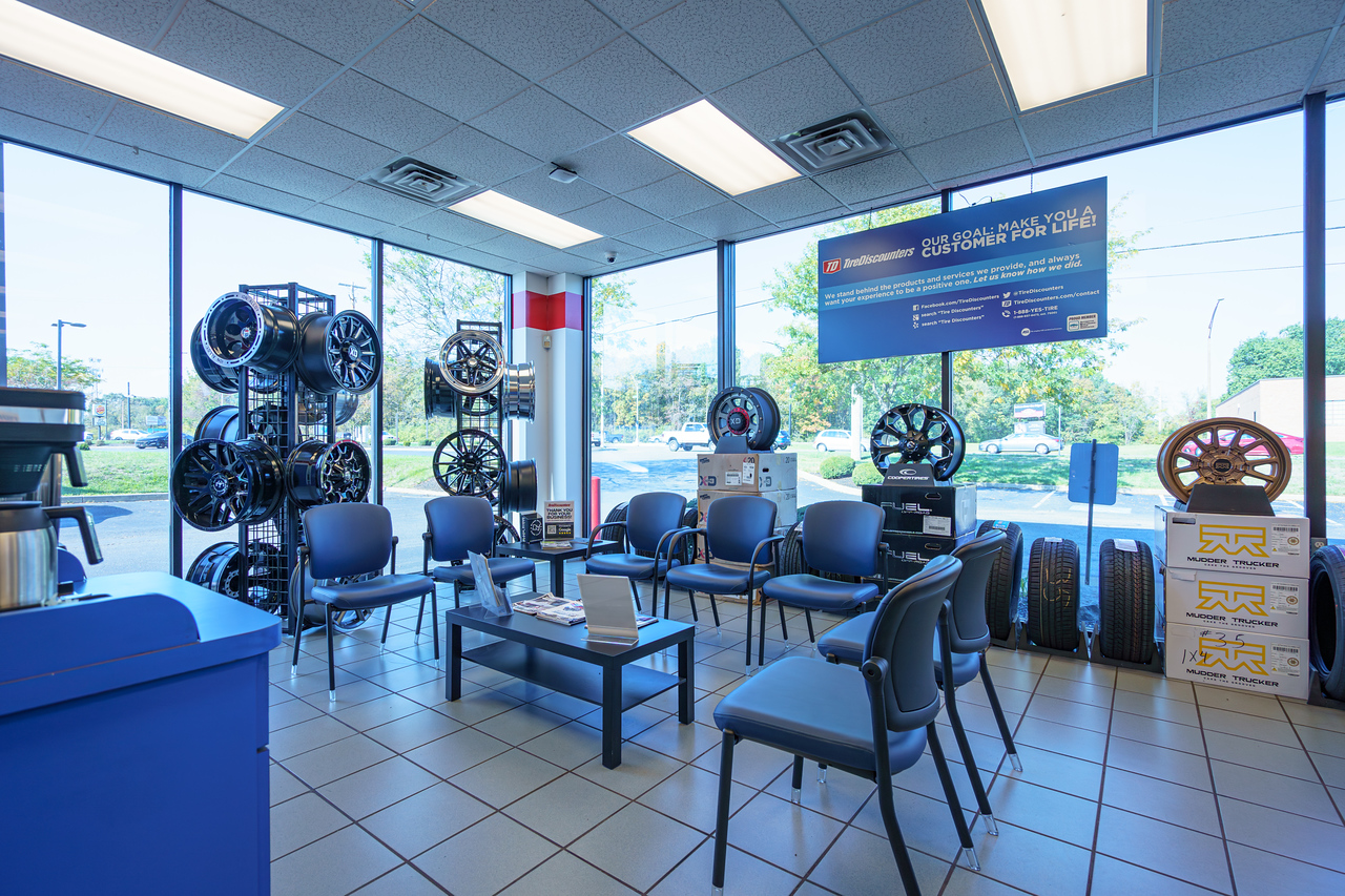 Tire Discounters on 4414 Brandt Pike in Dayton