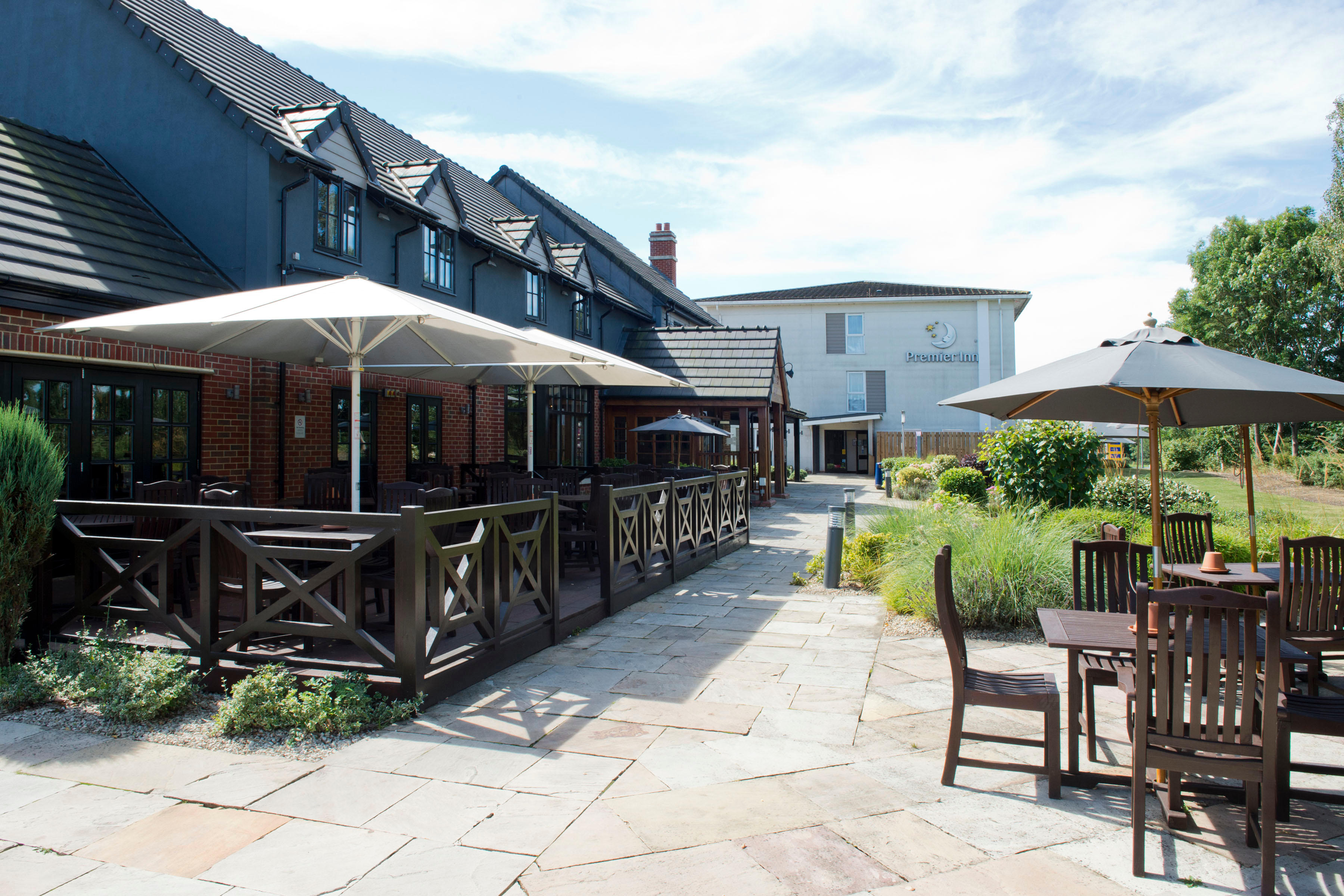 Oakley Hay Beefeater Restaurant Oakley Hay Beefeater Corby 01536 462792