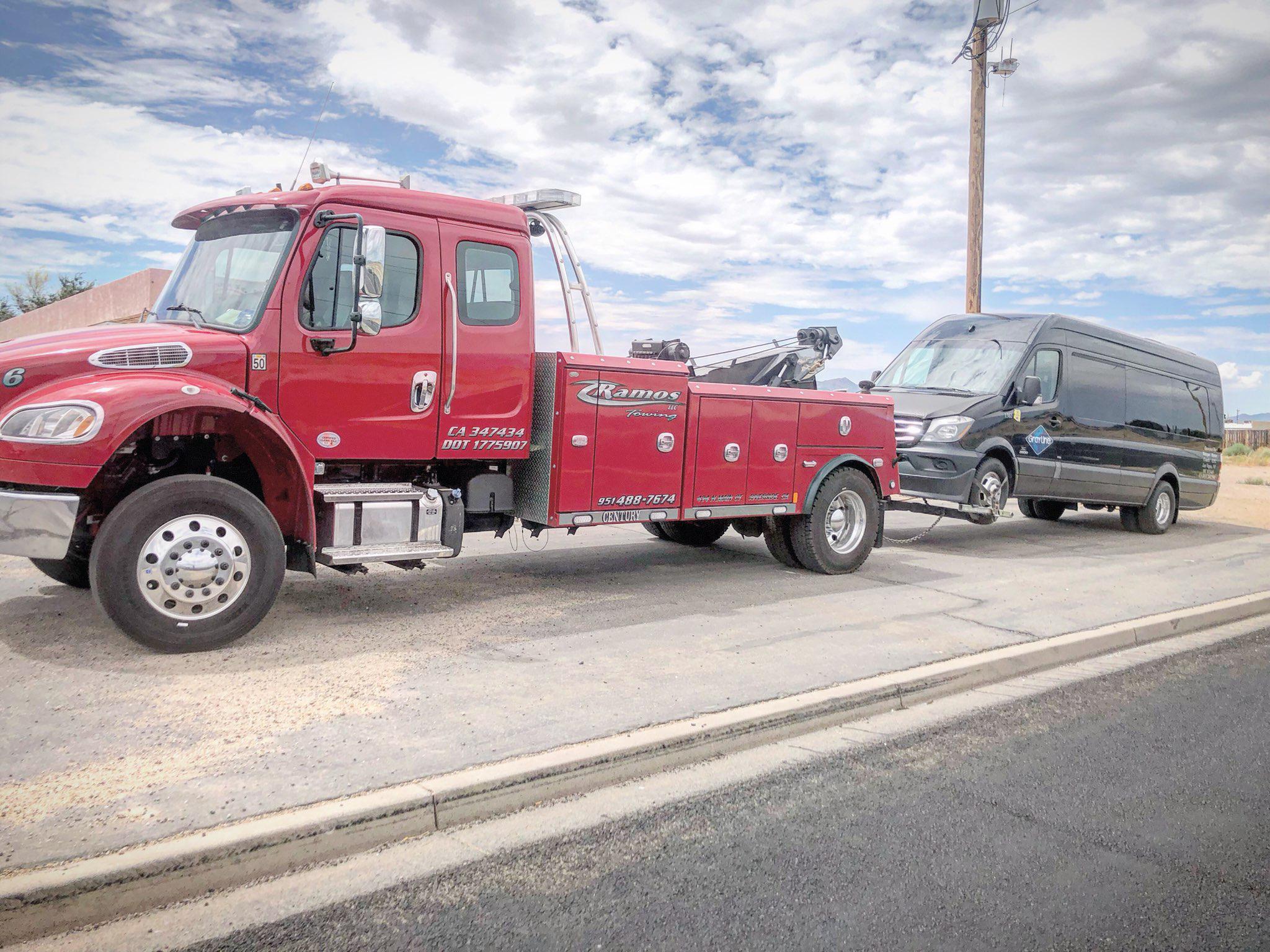 Ramos Towing LLC Photo