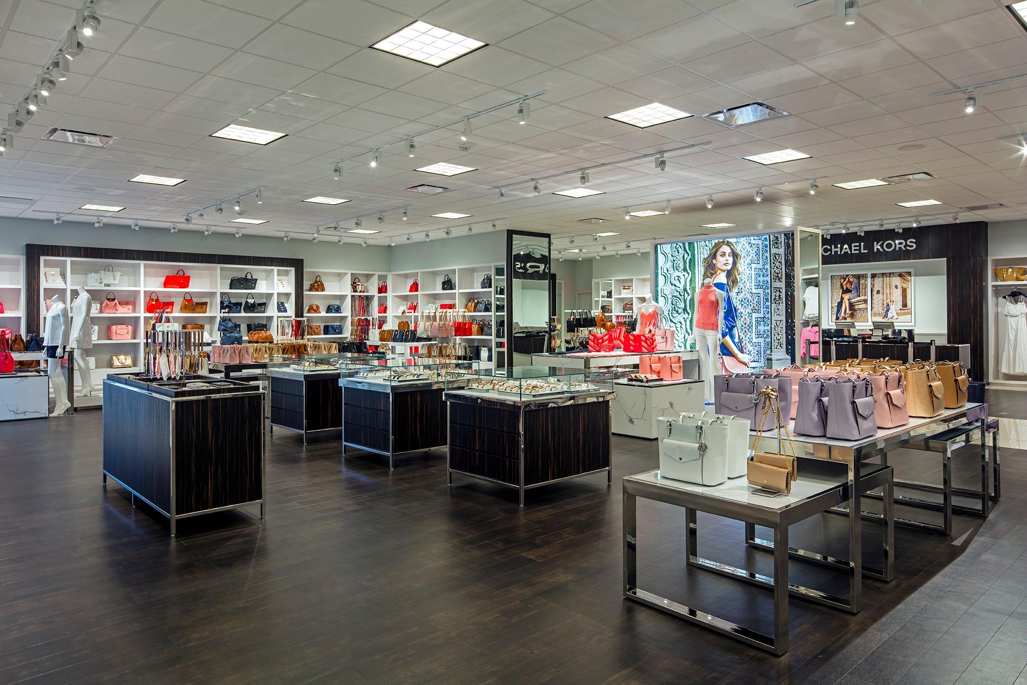 Michael Kors Outlet - SHOPPING CENTRES 