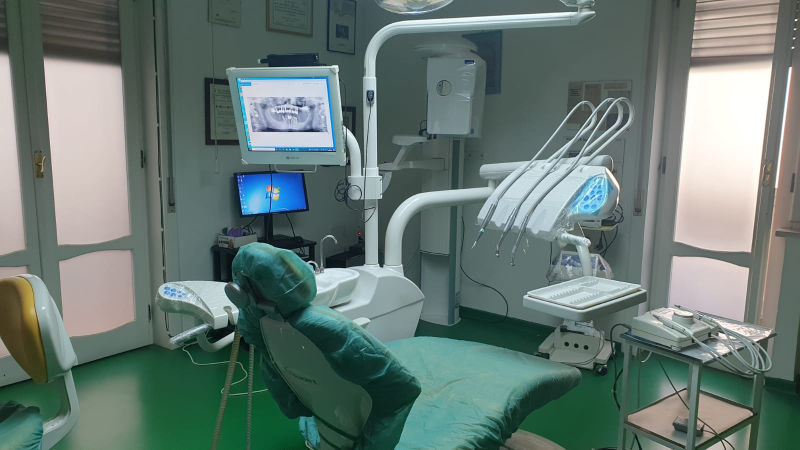 Images Studio Dentistico Dr. Michele Piombino