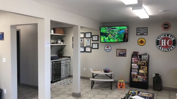Images Dickerson Automotive