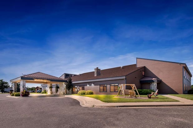 Images Heartland Inn & Suites, SureStay Collection by Best Western