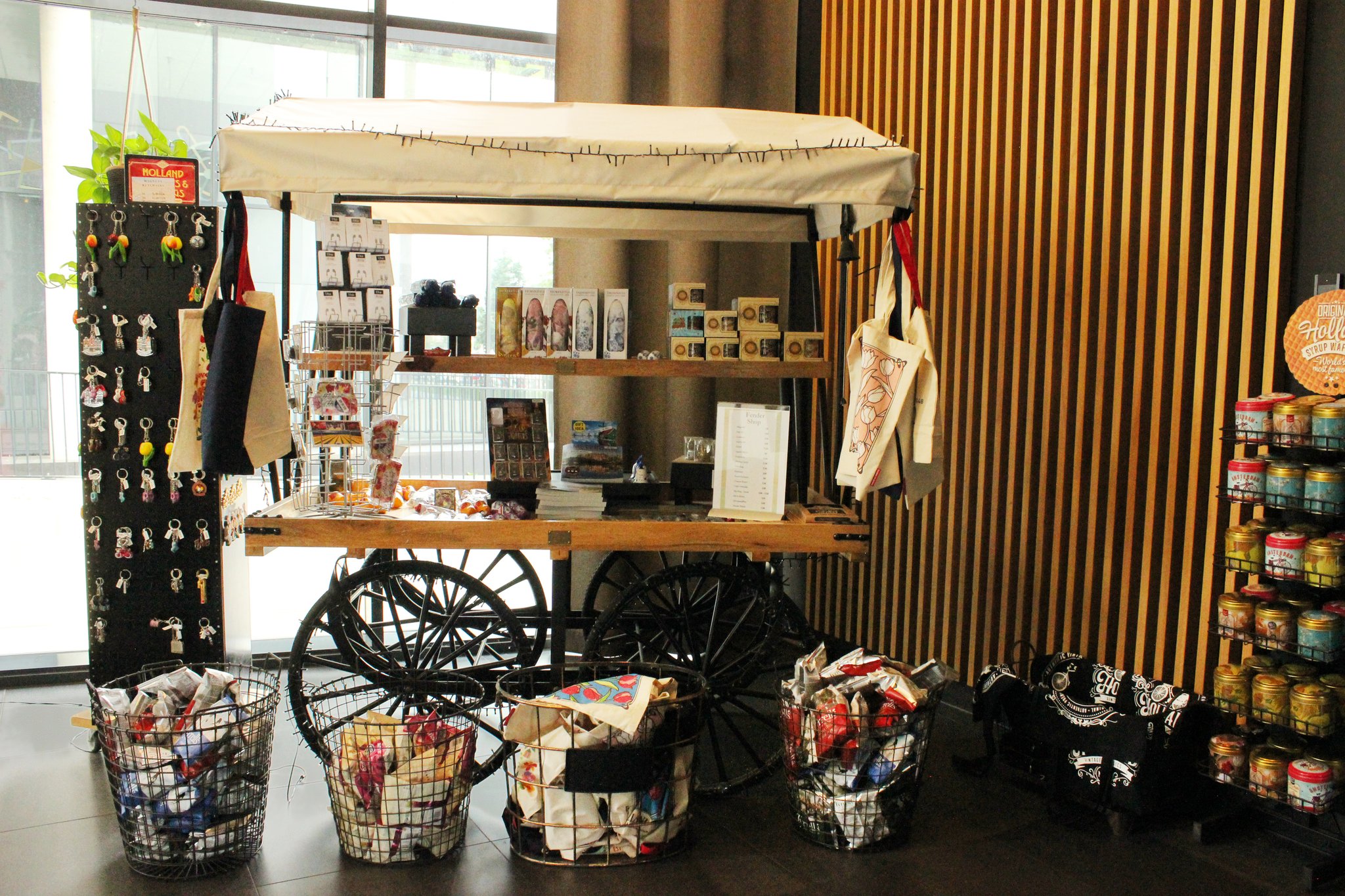 Foto's Holiday Inn - the niu, Fender Amsterdam by IHG
