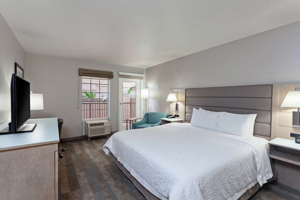 Images Hampton Inn and Suites Hermosa Beach