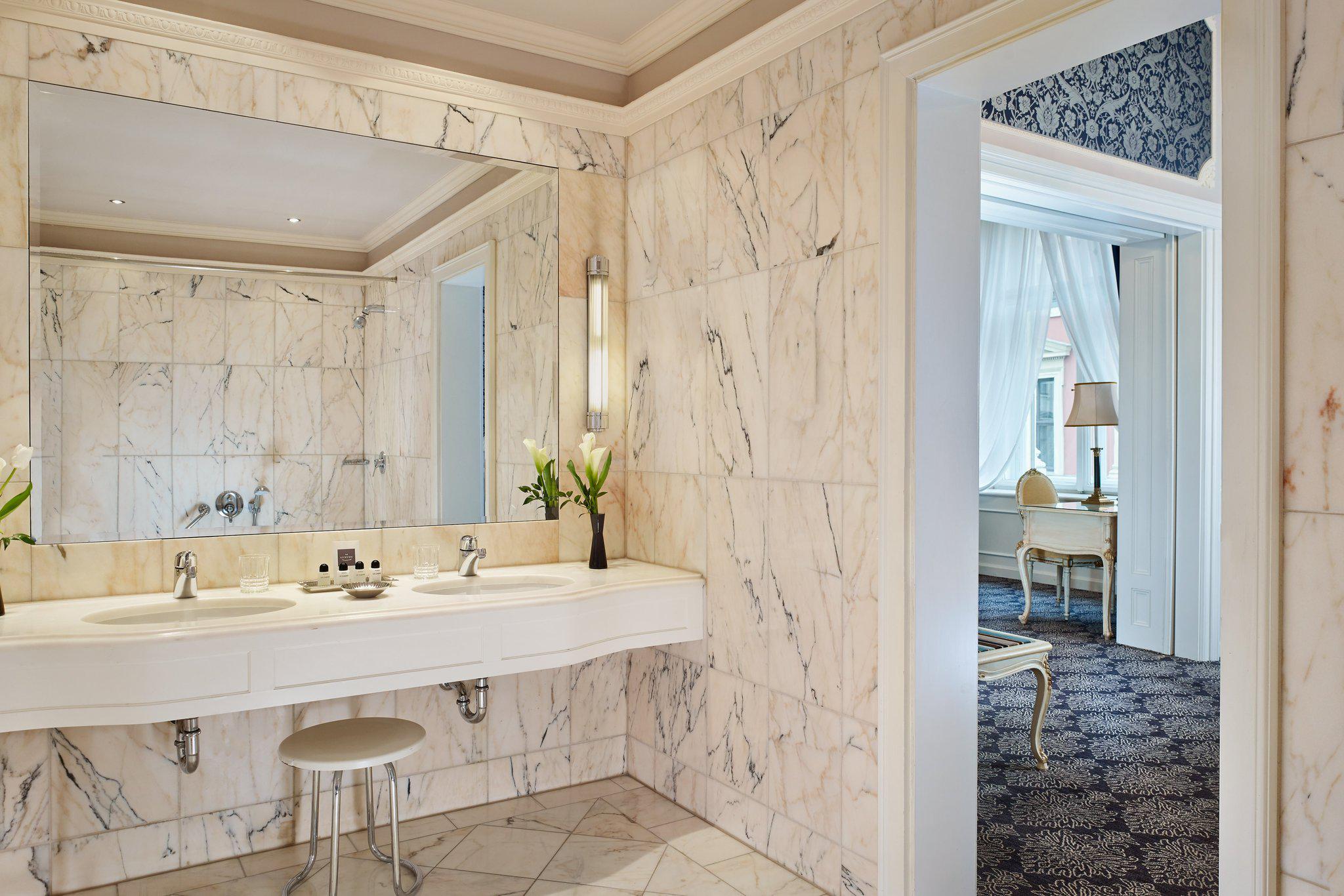 Hotel Imperial, a Luxury Collection Hotel, Vienna, Kaerntner Ring 16 in Vienna