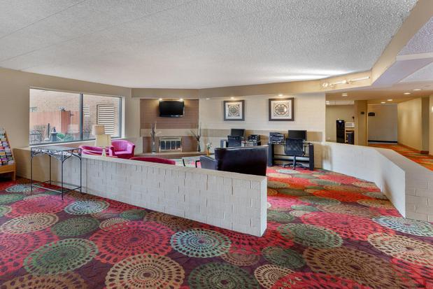 Images Holiday Inn Express Chicago-Downers Grove, an IHG Hotel