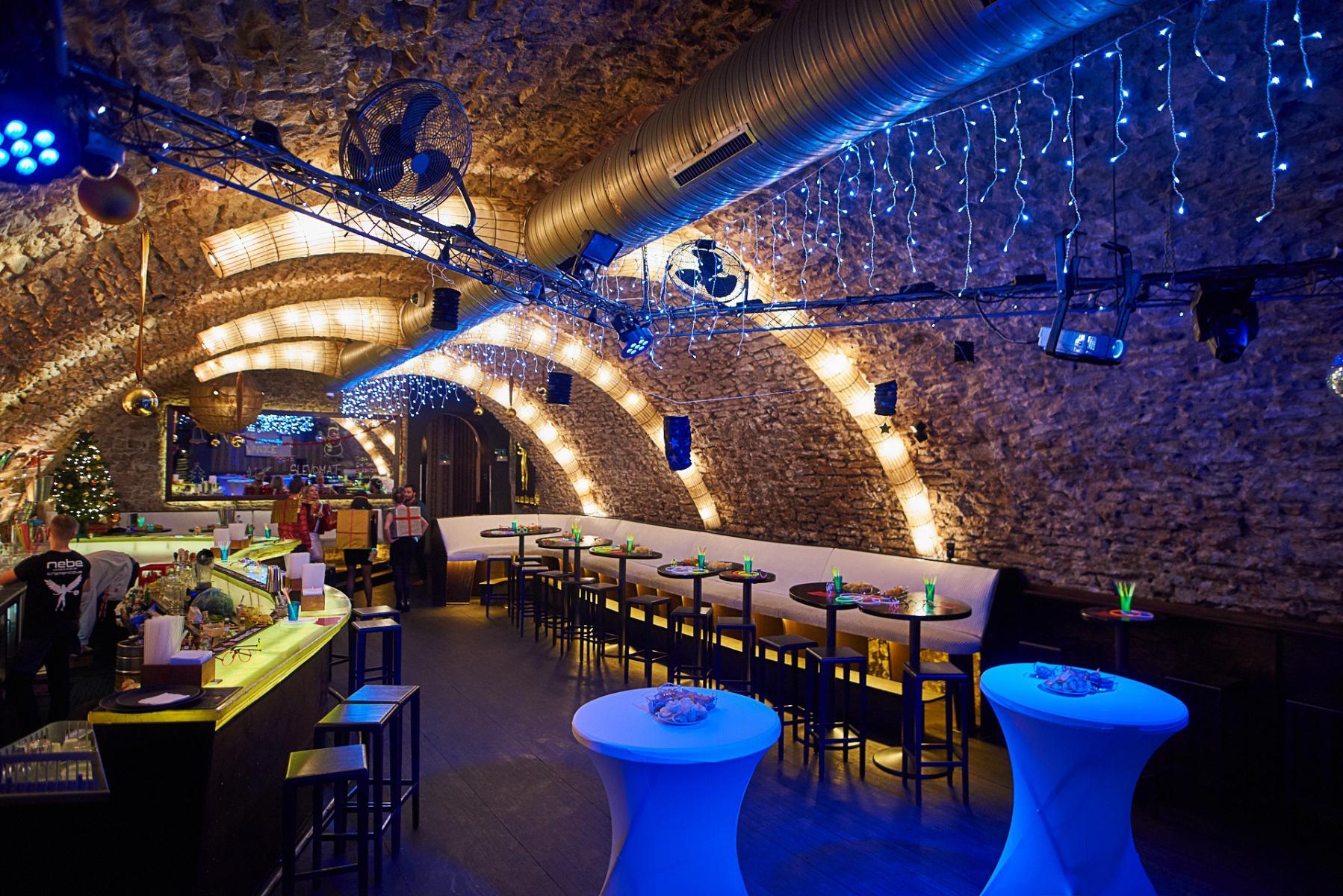 Zone Cocktail & Music Bar Křemencova