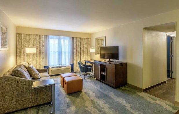 Images Hampton Inn & Suites Jackson Downtown-Coliseum