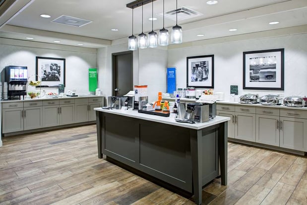 Images Hampton Inn & Suites Pittsburg Kansas Crossing