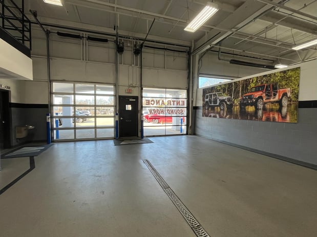 Images Jeff Wyler Chrysler Dodge Jeep RAM of Ft Thomas, Kentucky