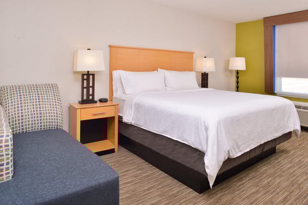 Images Holiday Inn Express Stockton Southeast by IHG