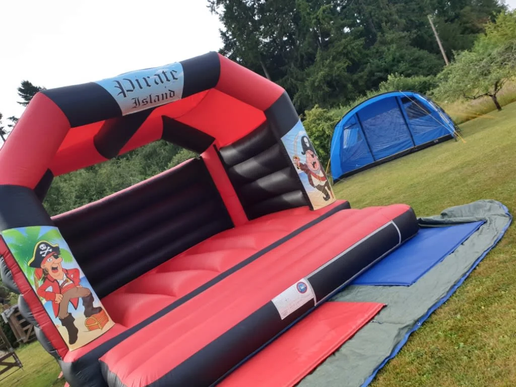 Images Top Banana Bouncy Castles