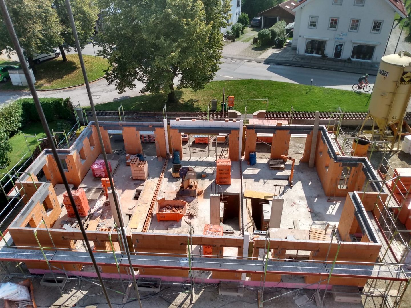 Martin Szeredy GmbH & Co. KG Bauunternehmen, Kolbermoorer Str. 34 in Großkarolinenfeld