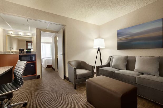 Images Embassy Suites by Hilton Oklahoma City Will Rogers Airport