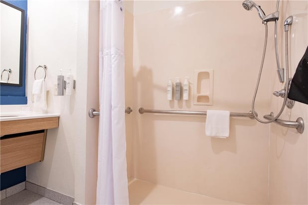 Images Spark by Hilton Lafayette South
