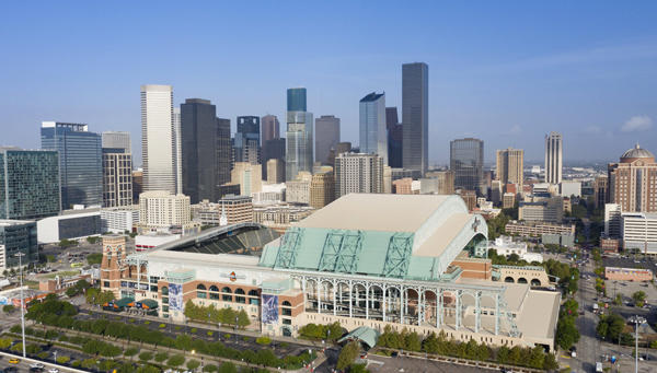 Camden Downtown Houston Apartments Photo