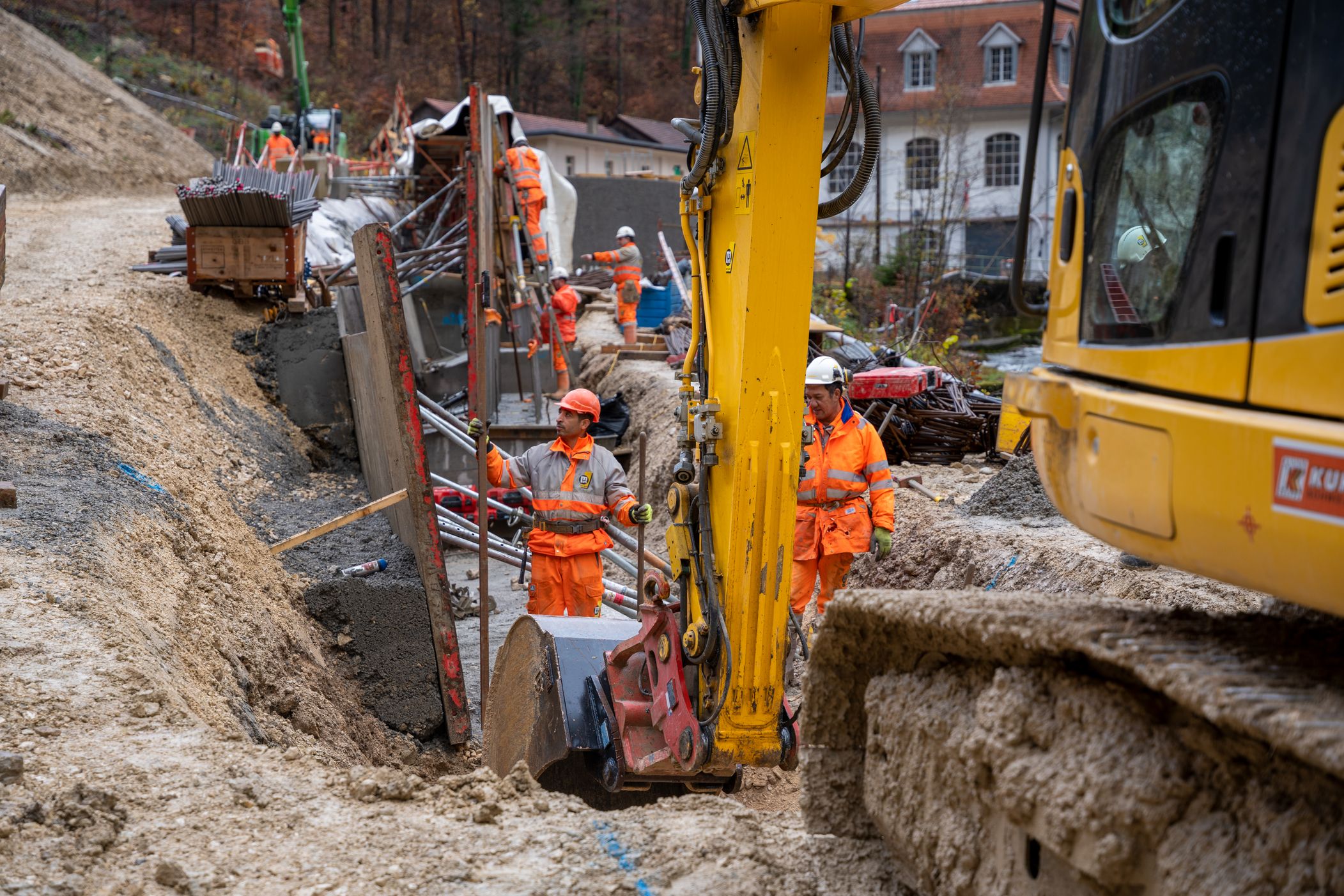 Bilder Marti Arc Jura SA