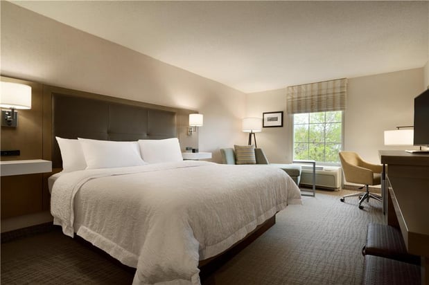 Images Hampton Inn & Suites Newport/Middletown