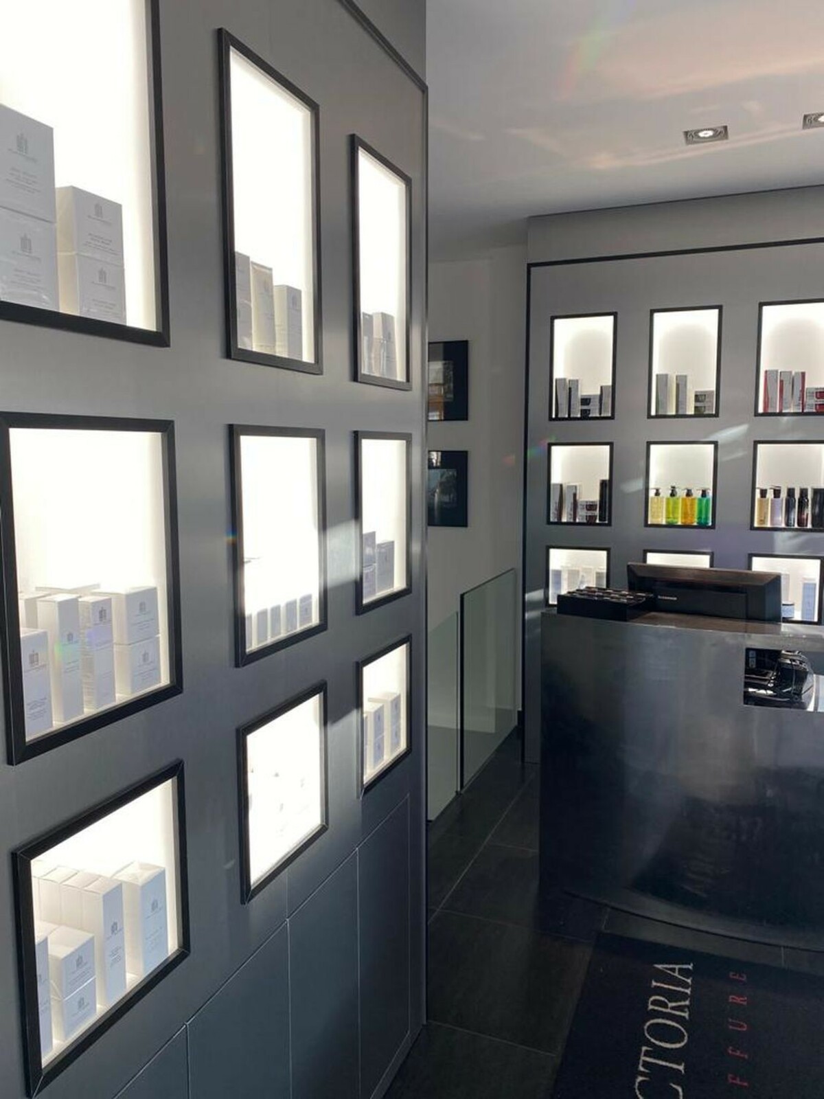 Bilder VICTORIA COIFFURE SA