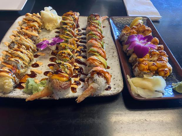 Images Saki Sushi & Grill
