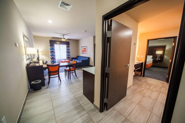 Images Holiday Inn Express & Suites Oklahoma City Southeast - I-35 by IHG