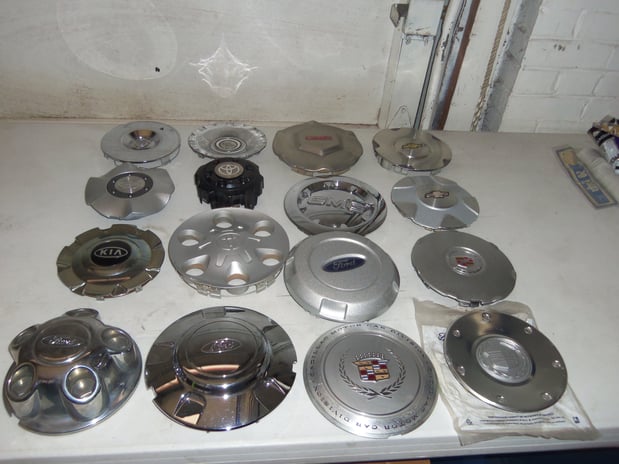 Images Chuck & Sons Hub Caps