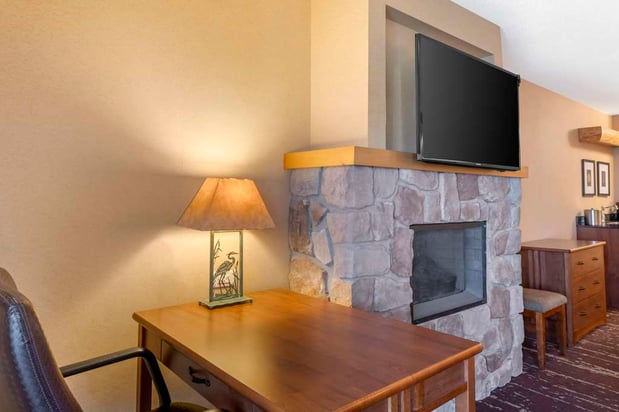 Images Best Western Premier The Lodge on Lake Detroit