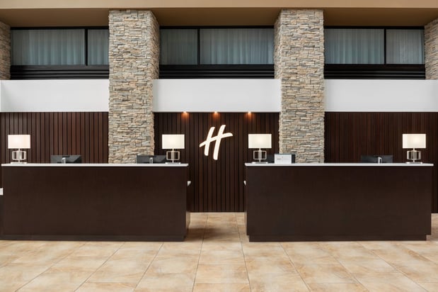 Images Holiday Inn Virginia Beach - Norfolk by IHG