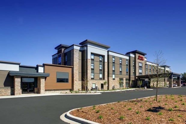 Images Hampton Inn & Suites Milwaukee West