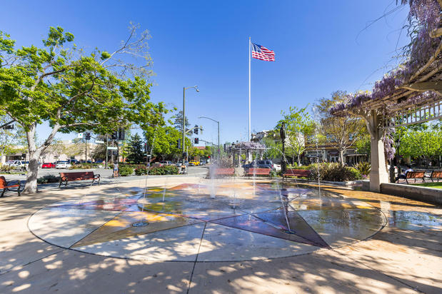 Images Gina Piper | Elation Real Estate